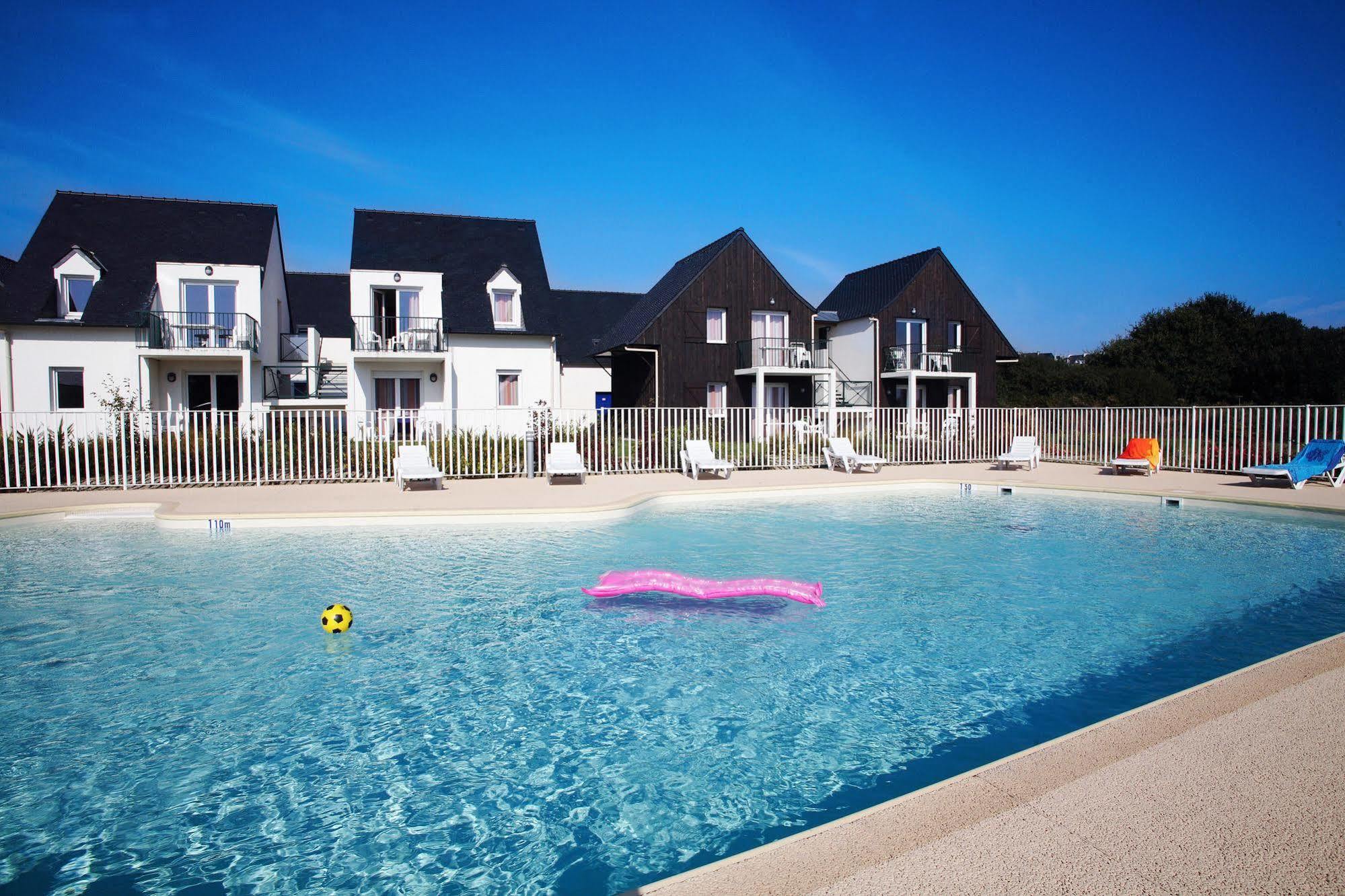 Residence Nemea Les Roches サン・ポル・ド・レオン エクステリア 写真